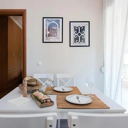 Villa Kaylee: Serene Corfu Near *